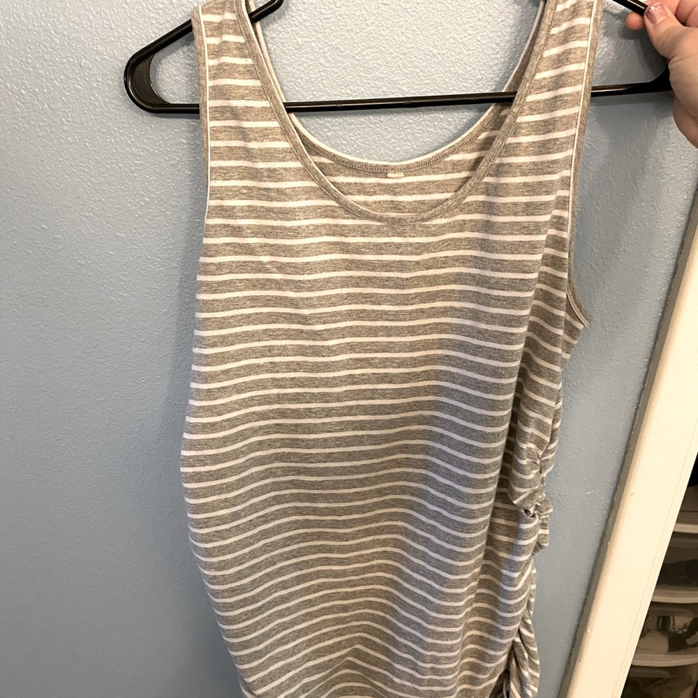 Maternity tanks (2)